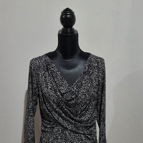 Vince Camuto blouse stretchy pull over black and white stripes clingy ruched top - Picture 5 of 15